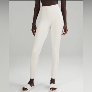 white lululemon leggings